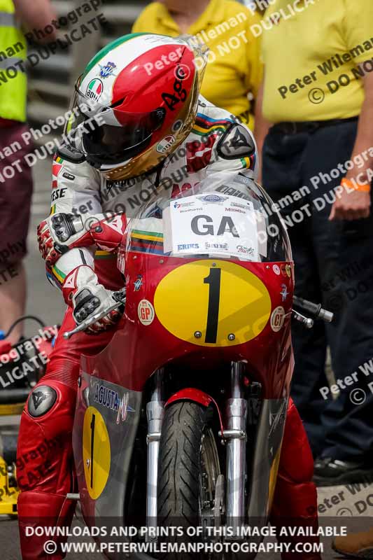 Vintage motorcycle club;eventdigitalimages;mallory park;mallory park trackday photographs;no limits trackdays;peter wileman photography;trackday digital images;trackday photos;vmcc festival 1000 bikes photographs